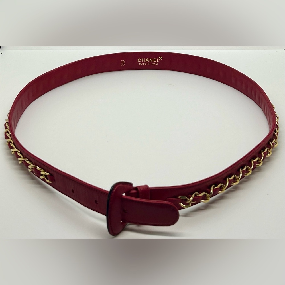 CHANEL Vintage Gold Chain Red Leather Belt NEW CONDITION - Picture 4 of 8